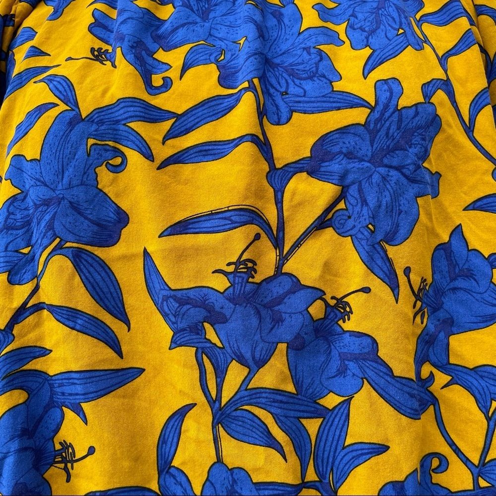 CC Boutique blue and yellow floral cold shoulder top / S / Excellent condition - Picture 7 of 11